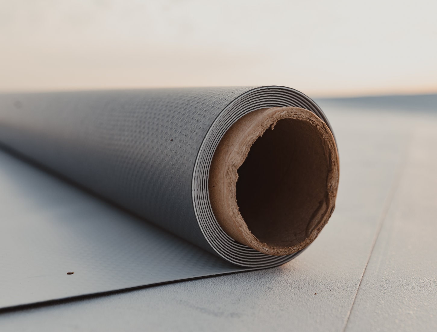 Membrane PVC toiture : avantages, durée de vie et limites